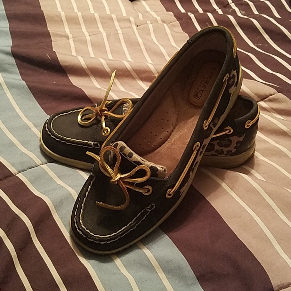 Leopard print sperrys